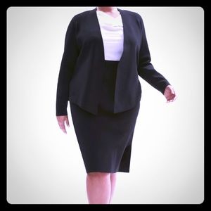 MM Lafleur 2 piece Jardigan and skirt